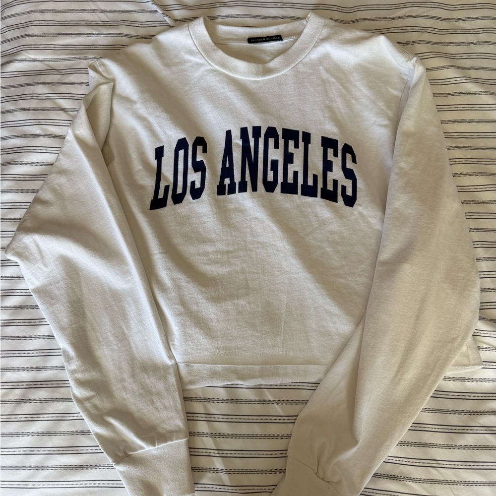 Brandy Melville Los Angeles Cropped Sweater